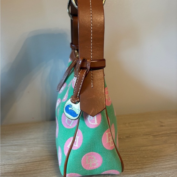☀️Dooney & Bourke Green & Pink Logo Polka Dot Canvas Shoulder Bag - Picture 4 of 7